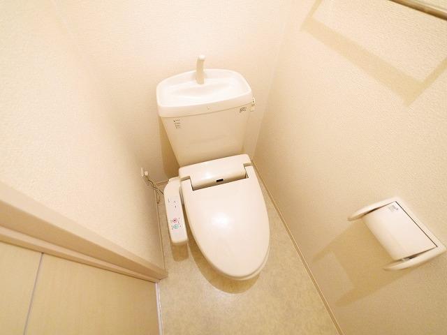 トイレ　清潔感のあるトイレです