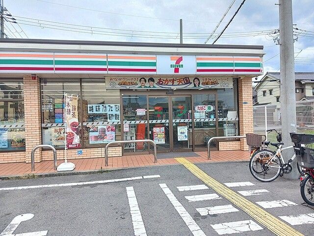 コンビニ　セブンイレブン天美西2丁目店様（コンビニ）まで592m