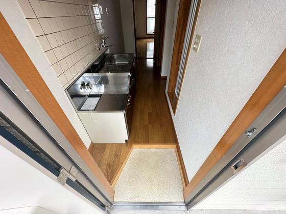 玄関　※別部屋の写真です