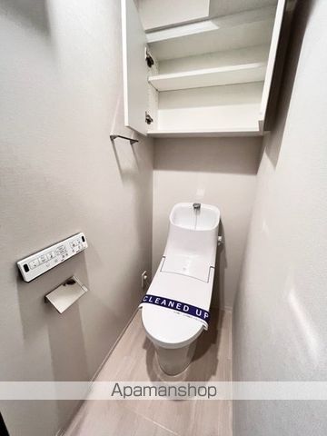 クレヴィアリグゼ日暮里のトイレ写真