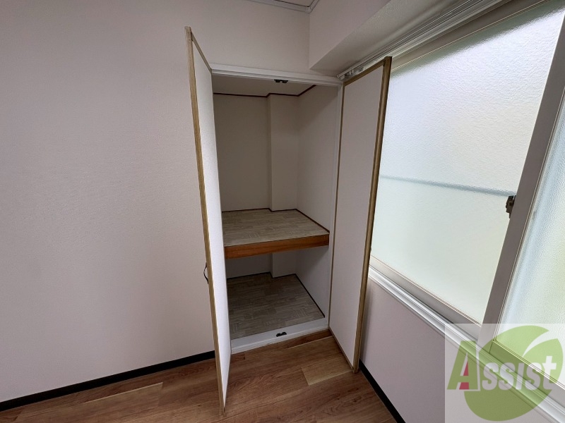 収納　寝室の収納です。部屋がすっきり片付きます。