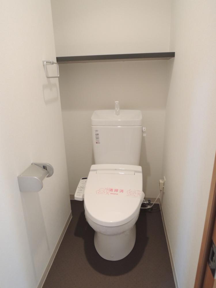 トイレ　同物件別号室の画像です。