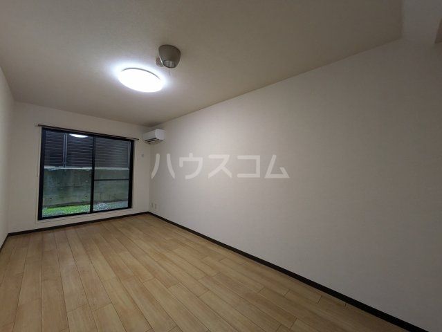 藤沢朝日町ダイカンプラザの居間写真
