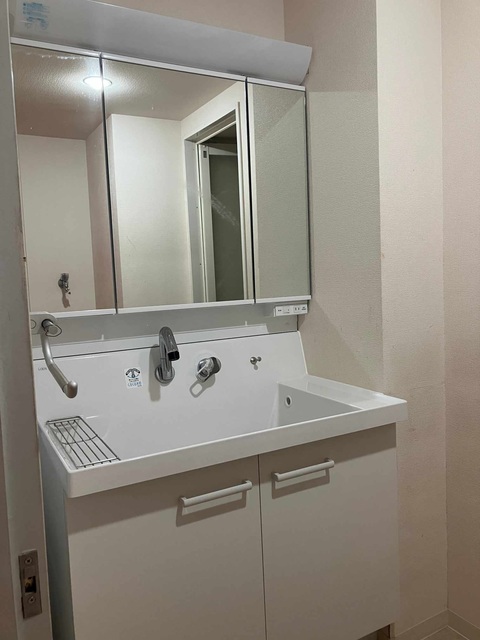 洗面設備　※写真は同タイプ住戸です。