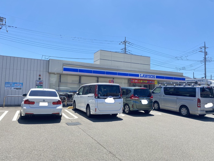 コンビニ　ローソン日野石田1丁目店（コンビニ）まで411m