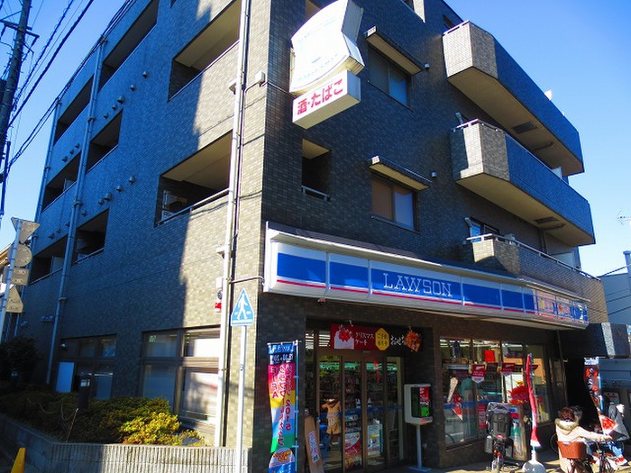 コンビニ　ローソン 練馬関町北二丁目店（コンビニ）まで300m