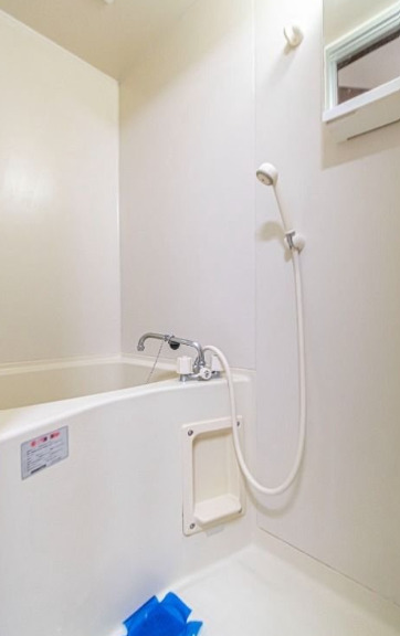 バス・シャワールーム　別部屋の画像を使用しております。