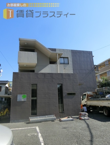 建物外観　２０１５年大規模修繕済です