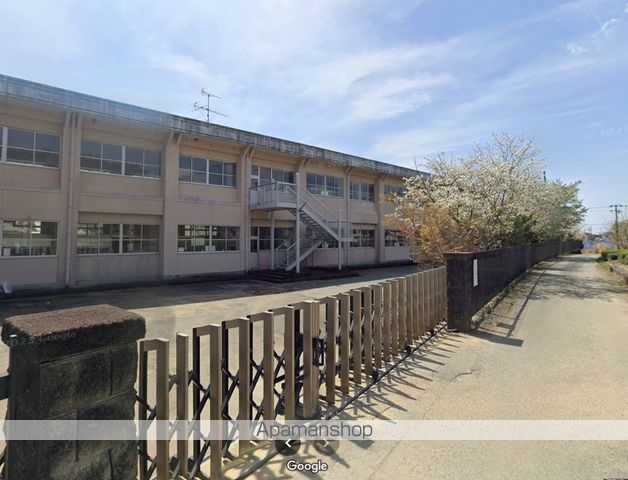 中学校　向陽中学校（中学校）まで1683m