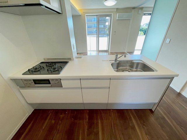 キッチン　※同建物の類似写真となります。