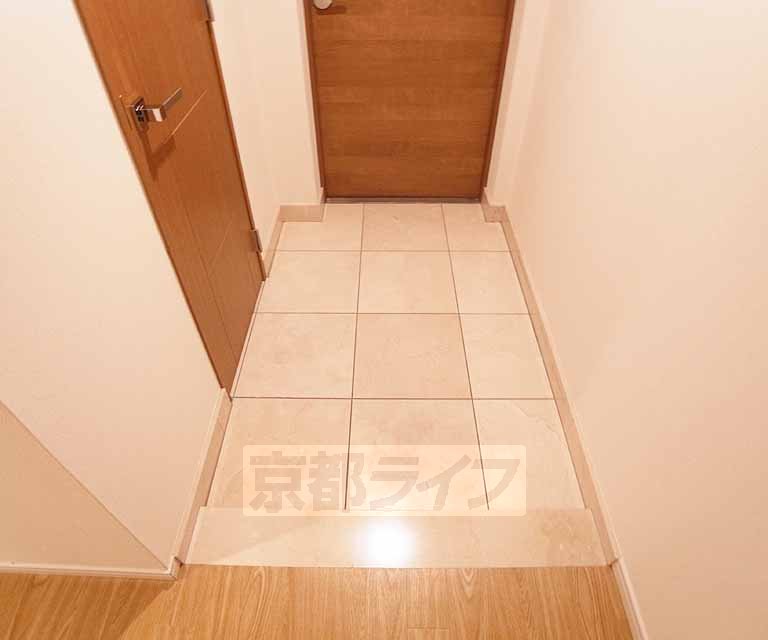 玄関　３０２号室