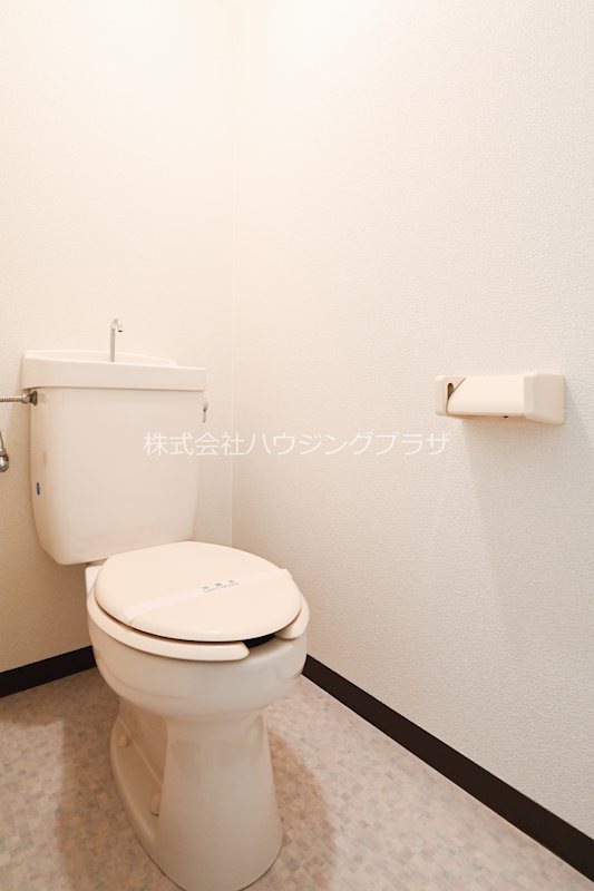 トイレ　トイレ　※別室参考写真となります