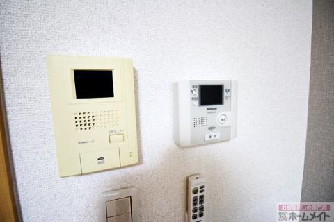 セキュリティ　カメラ付インターホン（イメージ）