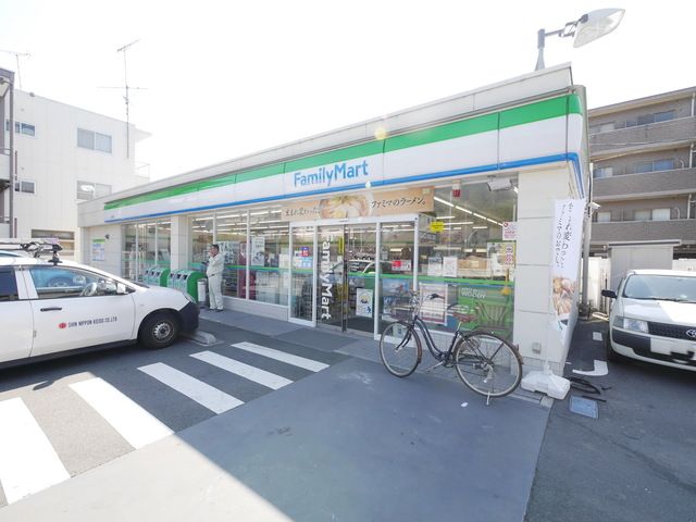 コンビニ　ファミリーマート上作延店（コンビニ）まで390m