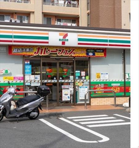 コンビニ　セブンイレブン（コンビニ）まで518m