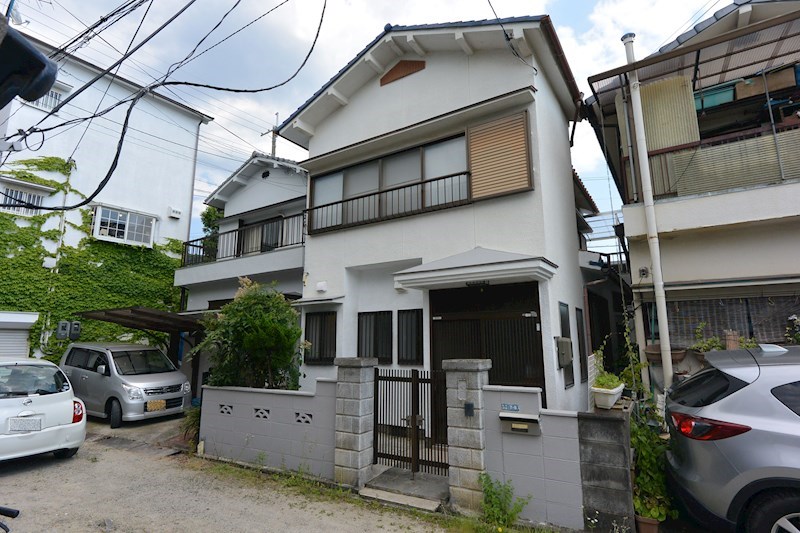 建物外観　私市8丁目貸家