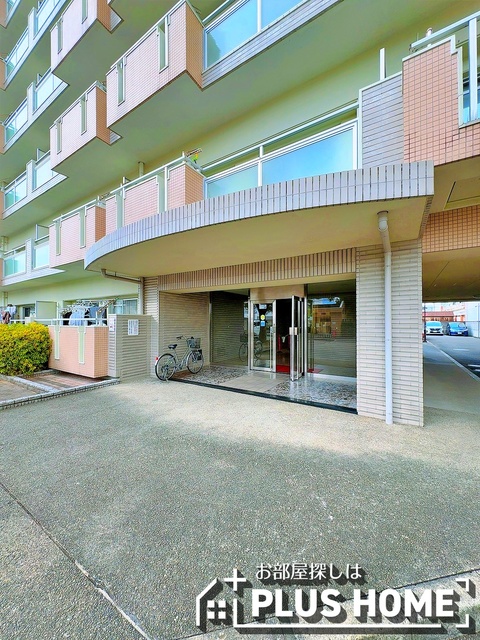 エントランス　☆オートロック・管理人常駐☆