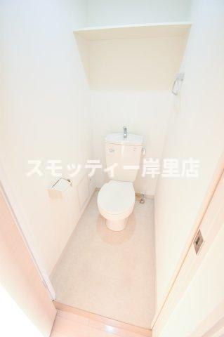 トイレ　清潔感のあるトイレです