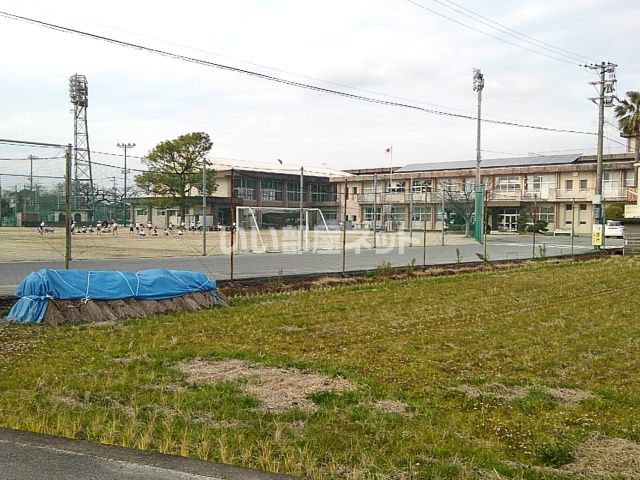 小学校　筑後市立水田小学校（小学校）まで725m