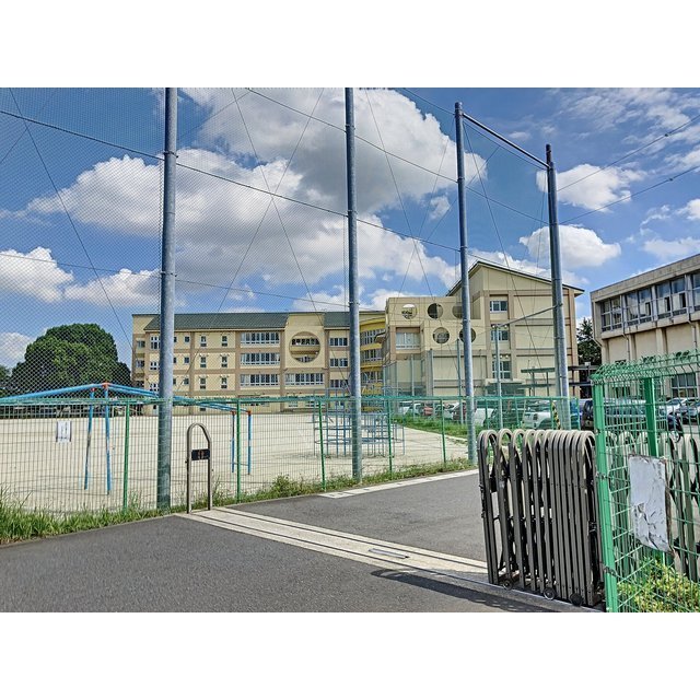 小学校　綾瀬市立　綾瀬小学校（小学校）まで600m