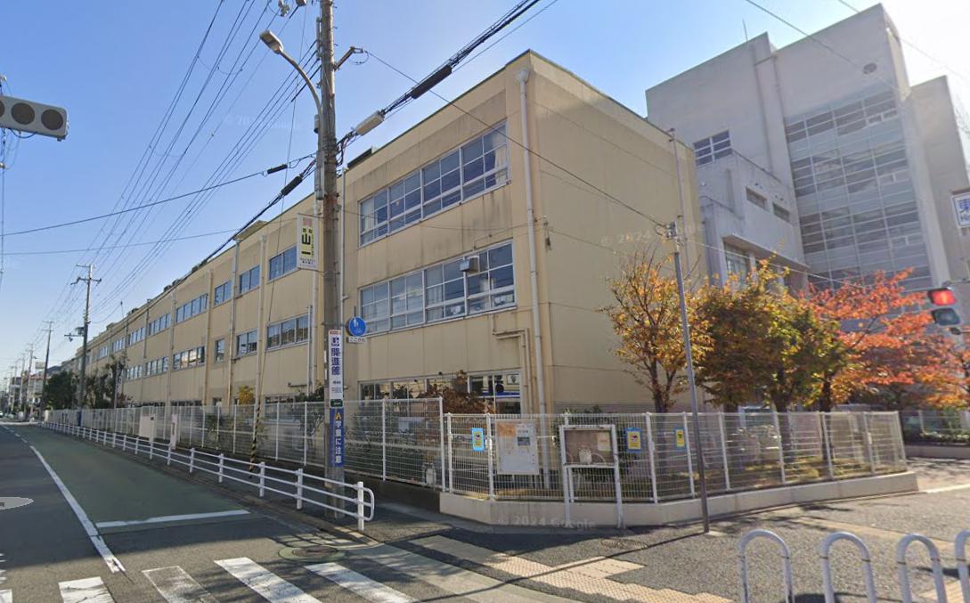 小学校　東灘小学校（小学校）まで476m
