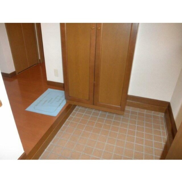 玄関　※同仕様写真