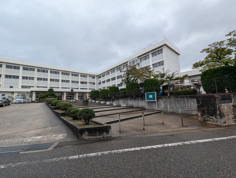 小学校　新潟市立東青山小学校（小学校）まで1000m