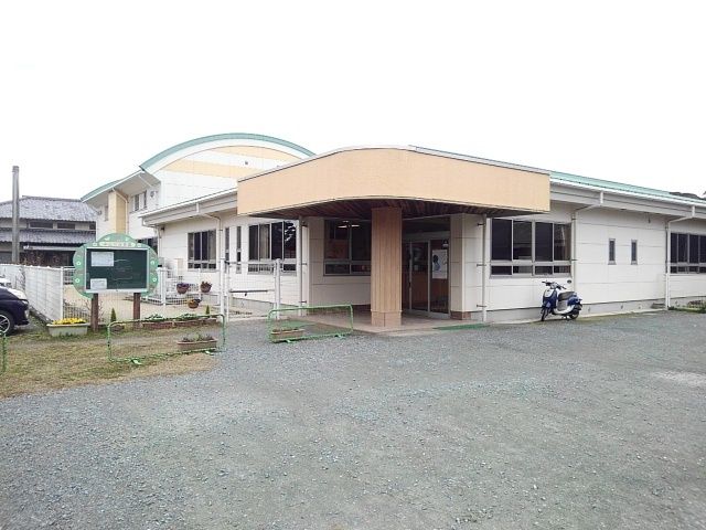 幼稚園・保育園　中広川保育園（幼稚園・保育園）まで430m