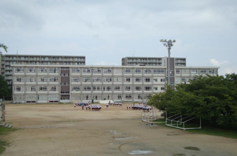 小学校　平岡北小学校（小学校）まで1407m