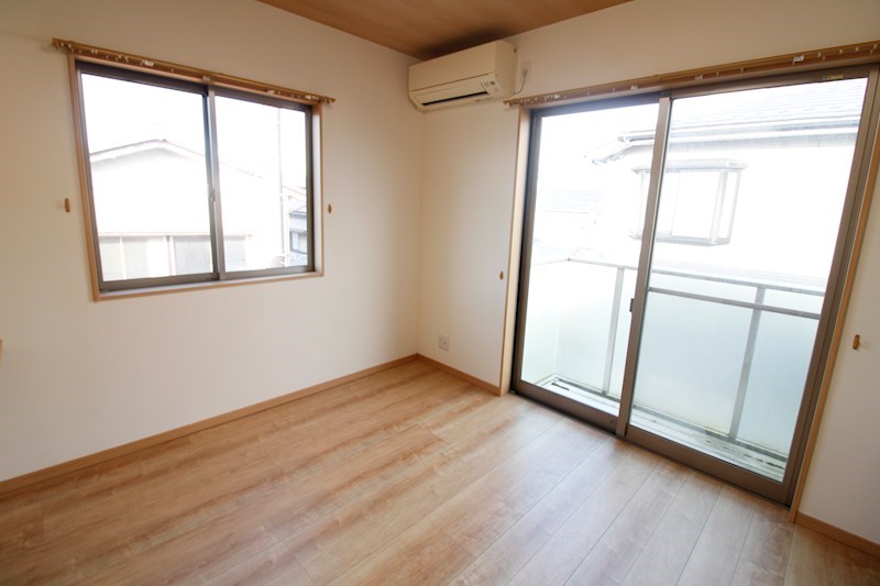 居室・リビング　※別部屋参考写真※
