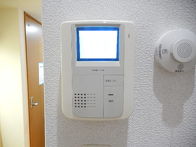 その他　防犯シャッター付で安心生活