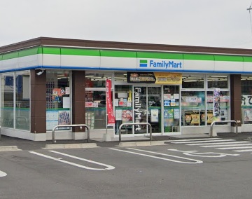 コンビニ　ファミリーマート 稲沢下津西三丁目店（コンビニ）まで692m