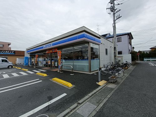 コンビニ　ローソン 川口長蔵一丁目店（コンビニ）まで35m