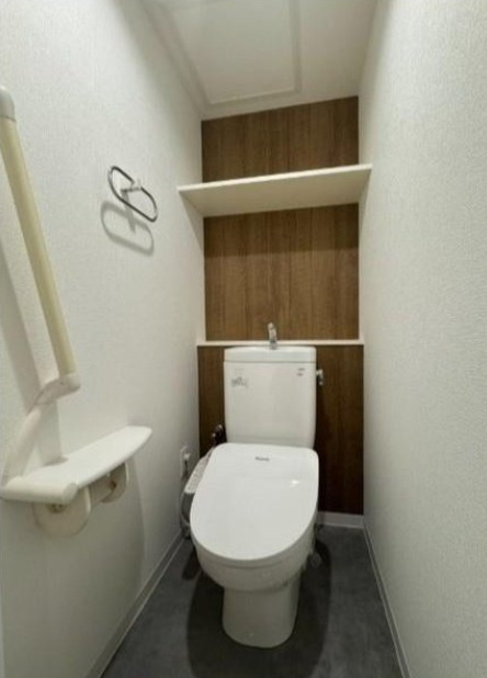 トイレ　※別部屋の参考写真です。