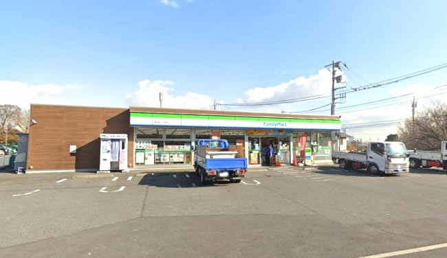 コンビニ　ファミリーマート 横浜国立大学東店（コンビニ）まで769m
