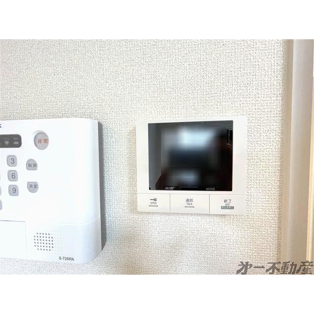 セキュリティ　モニター付きインターホン