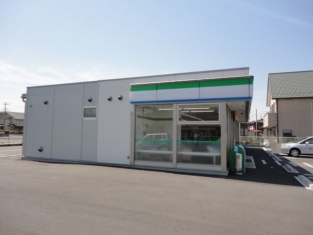 コンビニ　ファミリーマート市原白金通店（コンビニ）まで350m