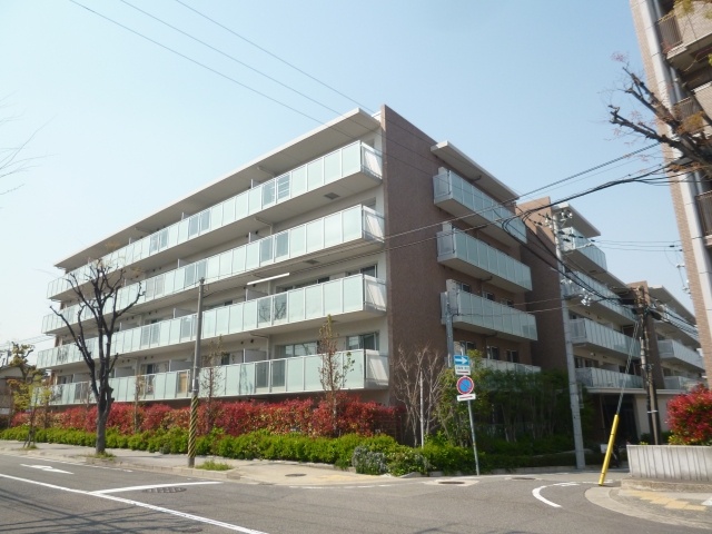 建物外観　オートロック付きで安心です♪
