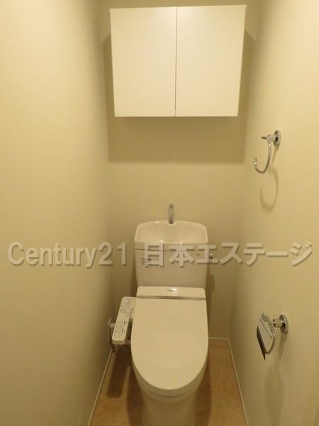 トイレ　温水洗浄便座完備です