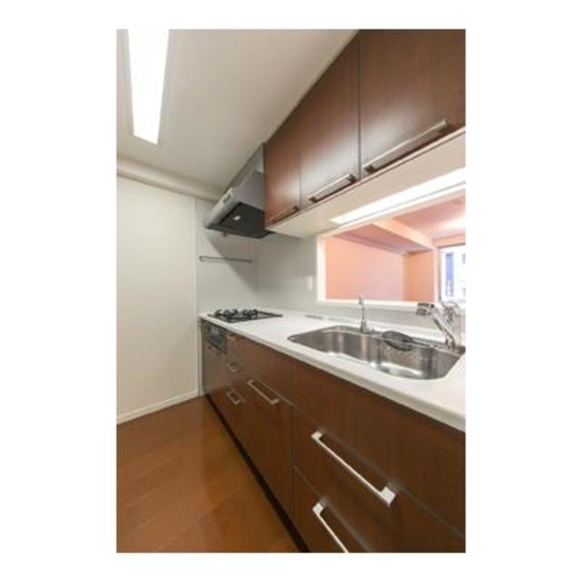 キッチン　※写真は同タイプ住戸です。