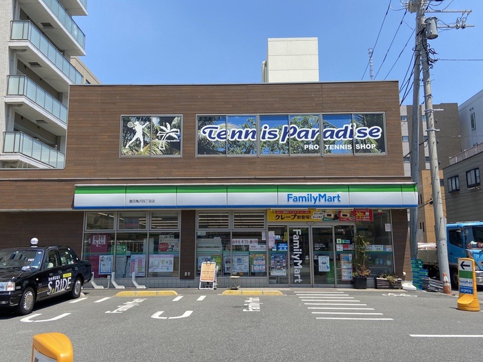 コンビニ　ファミリーマート（コンビニ）まで25m
