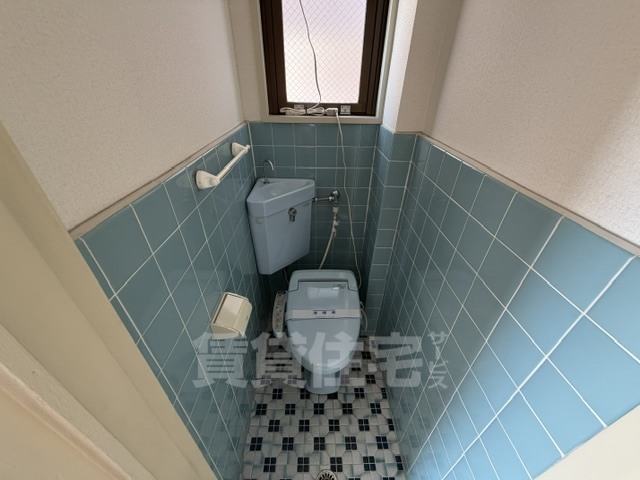 阪急神戸線 園田駅 徒歩8分 3階建 築41年のトイレ写真