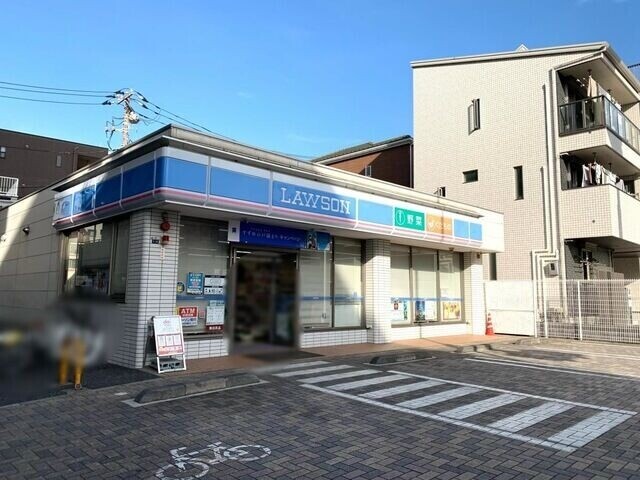 コンビニ　ローソン千葉登戸二丁目店（コンビニ）まで153m