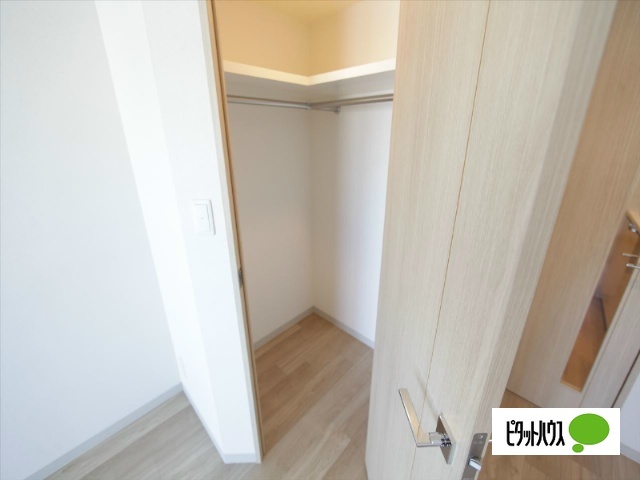 収納　同物件別部屋