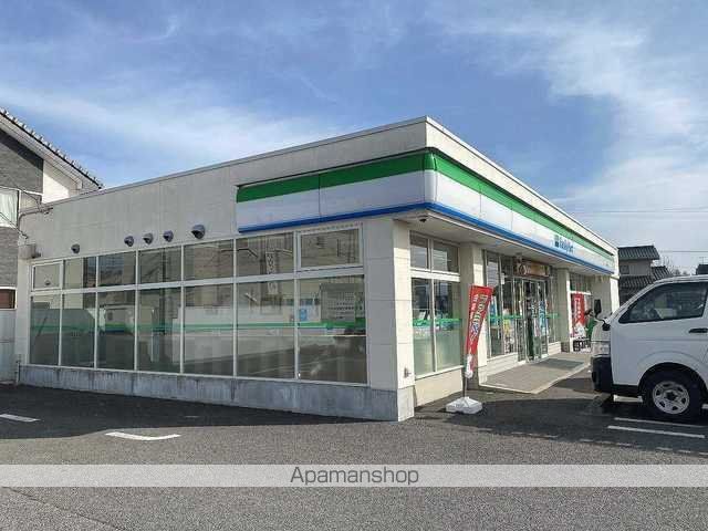 コンビニ　ファミリーマート佐久小田井店（コンビニ）まで180m