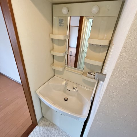 洗面設備　同仕様タイプです