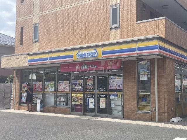 コンビニ　ミニストップ 西小岩５丁目店（コンビニ）まで388m