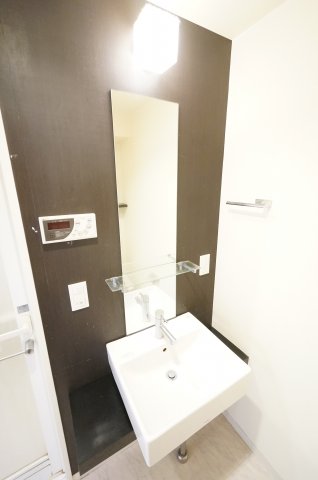 洗面設備　オンライン対能応可！ ※同タイプのお部屋のお写真です
