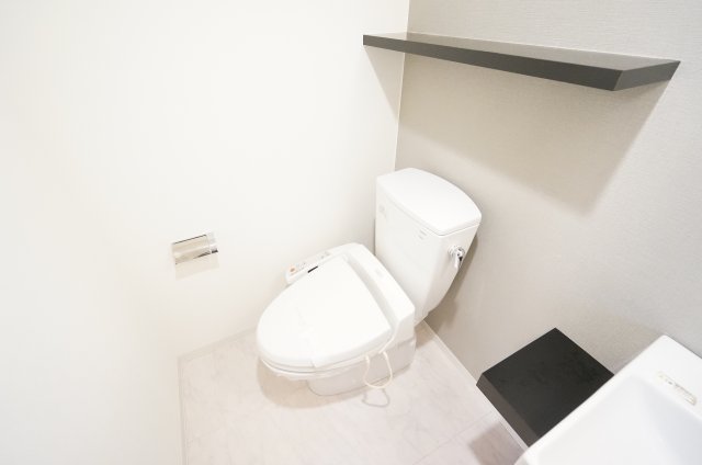 トイレ　初期費用ご相談ください！ ※同タイプのお部屋のお写真です