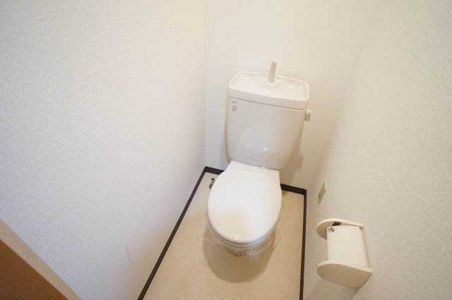 トイレ　コンパクトで使いやすいトイレです